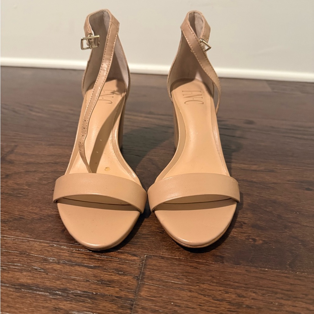 INC Womens Beige Padded Kivah Round Toe Block Heel Buckle Sandals 6.5 M